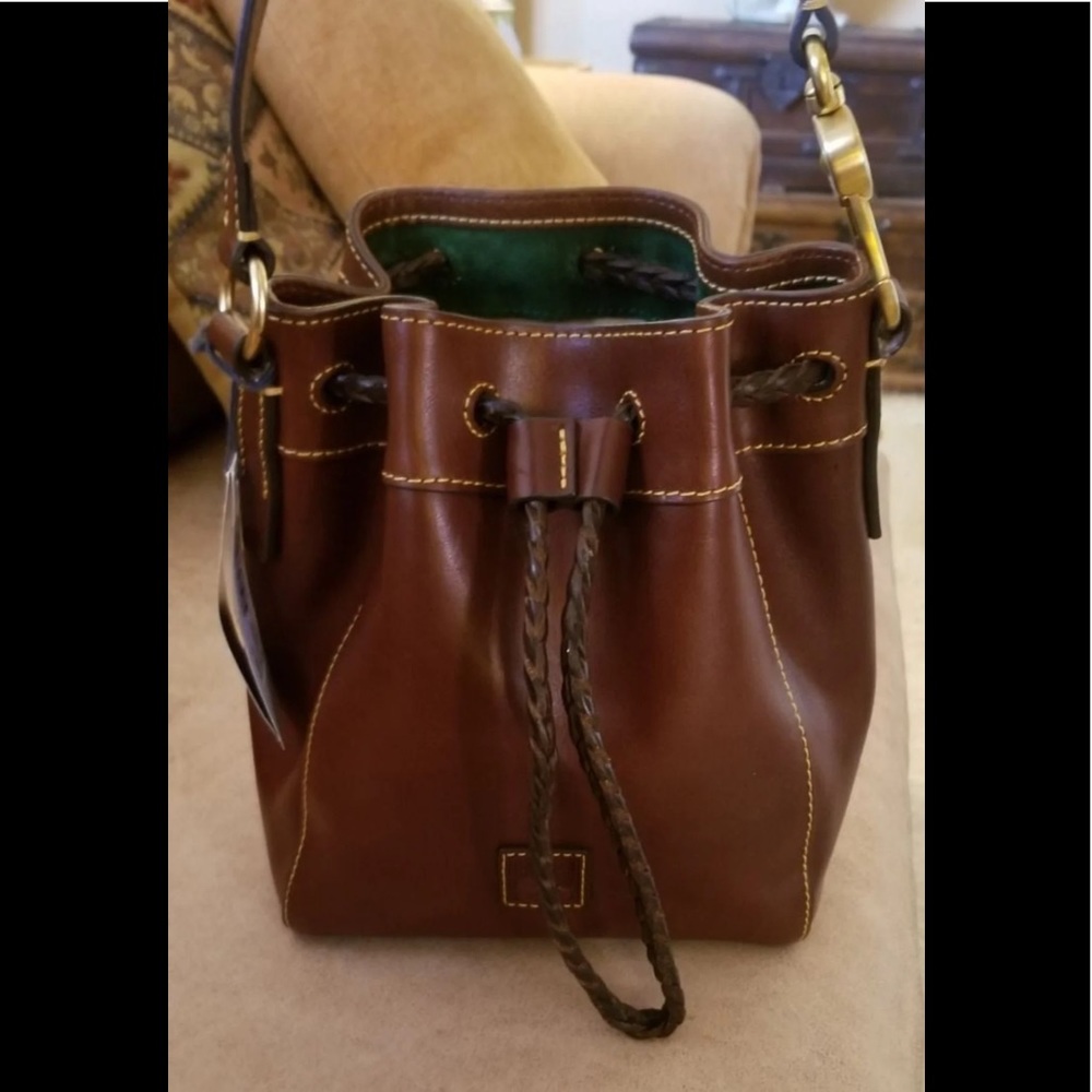 NWT Dooney&Bourke small Florentine Hattie